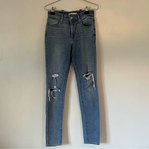 Levi's 721 Ripped High Rise Skinny Jeans W26 L30